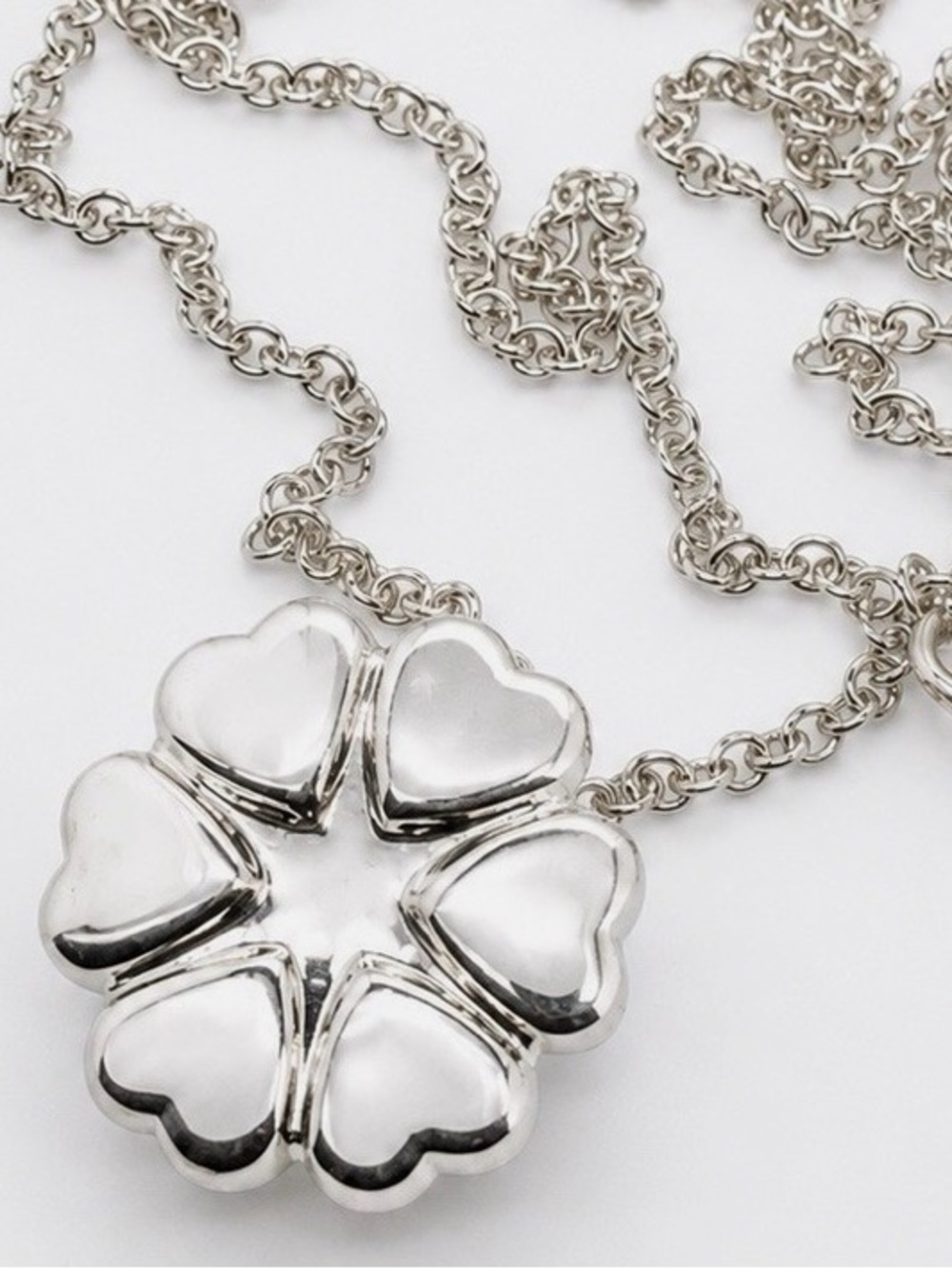 Tiffany & Co. 925 Sterling Silver Paloma Picasso Crown of Hearts Necklace - Picture 4 of 5